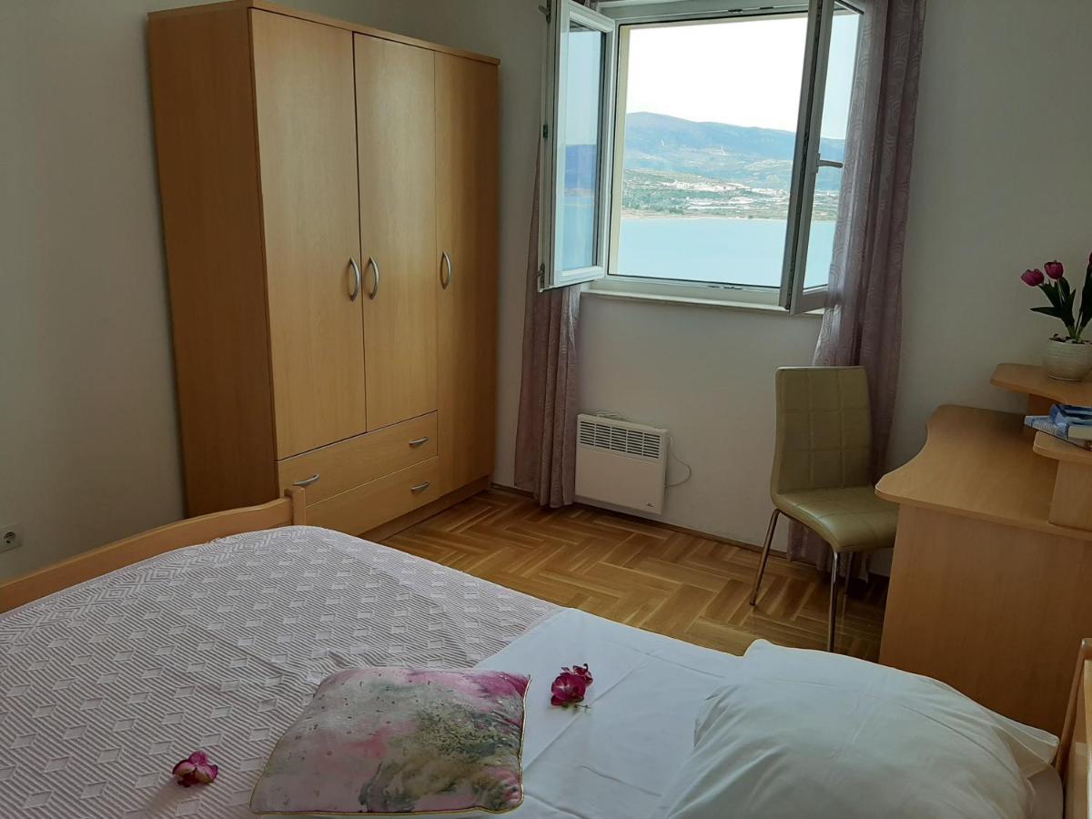 Apartment Jelena โตรกีร์ ภายนอก รูปภาพ